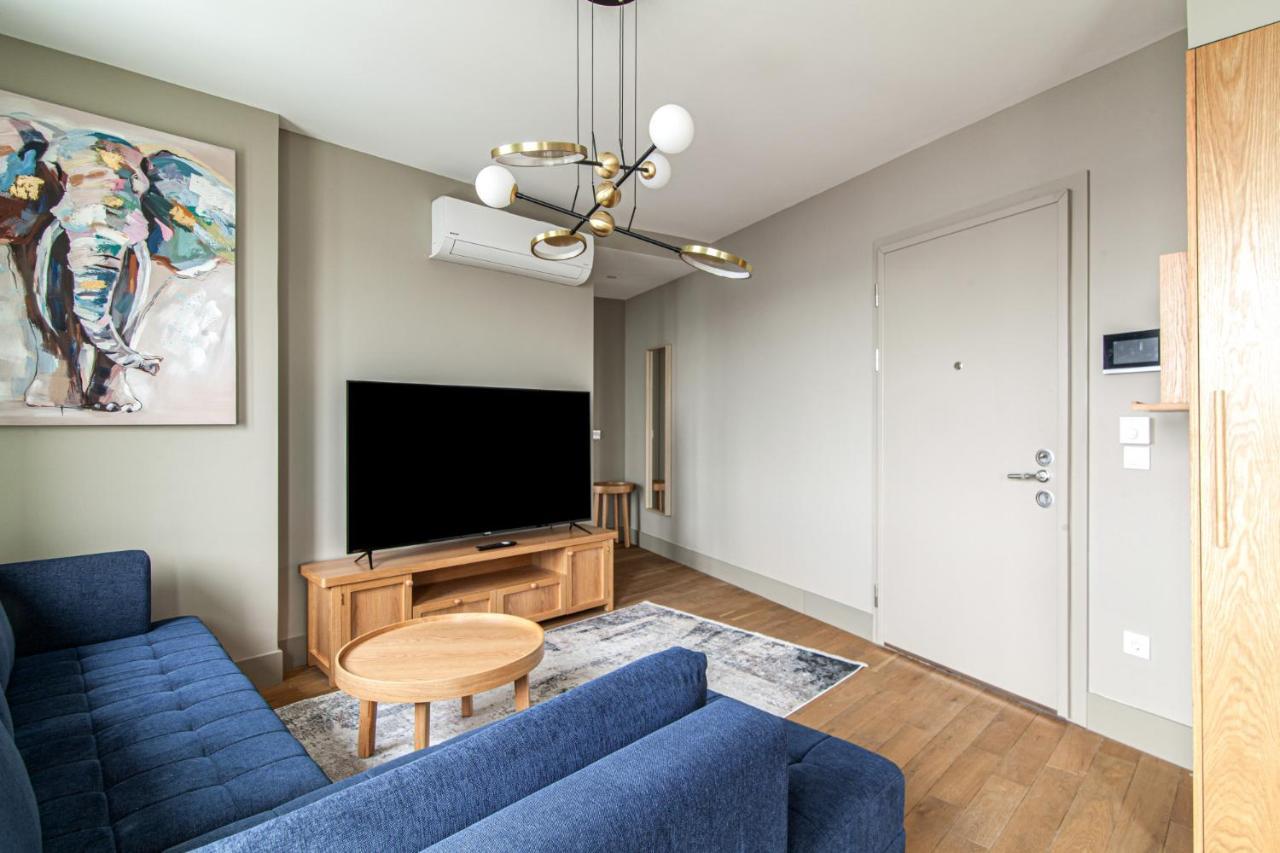 Flat With Panoramic Bosphorus View In Cihangir Istanboel Buitenkant foto