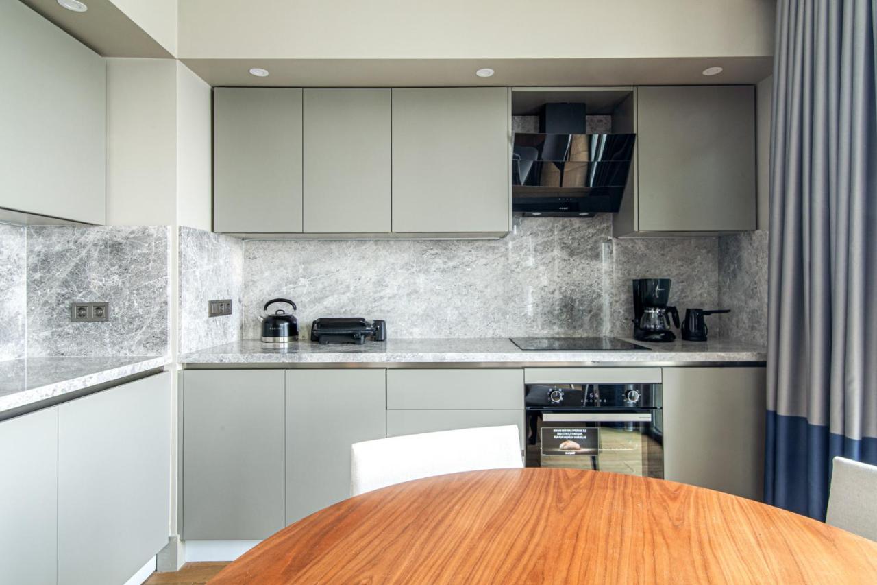 Flat With Panoramic Bosphorus View In Cihangir Istanboel Buitenkant foto