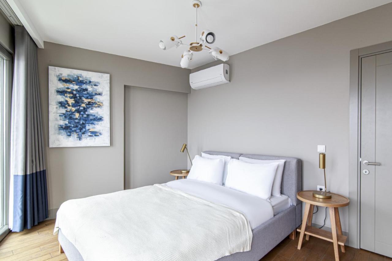 Flat With Panoramic Bosphorus View In Cihangir Istanboel Buitenkant foto