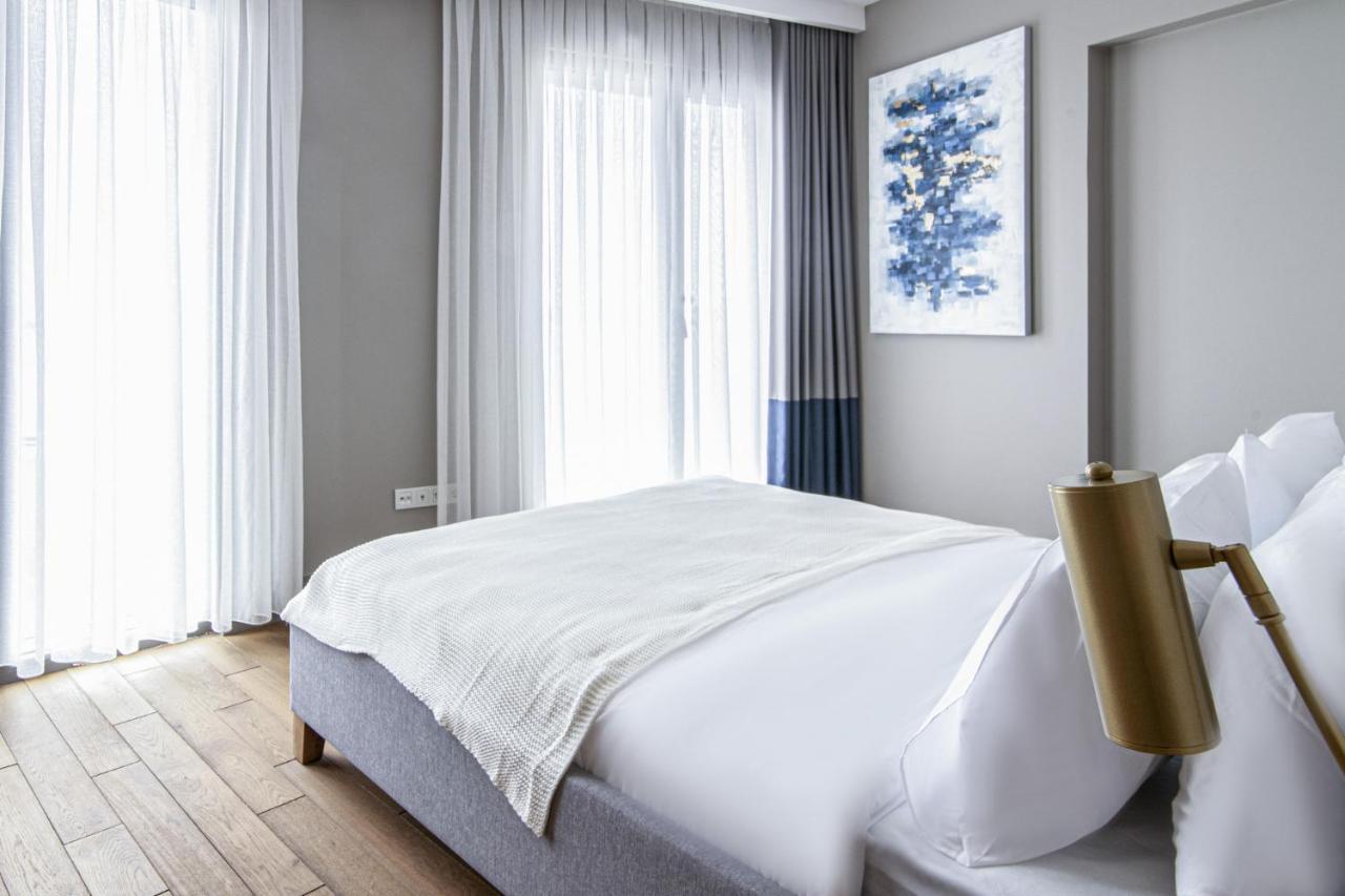 Flat With Panoramic Bosphorus View In Cihangir Istanboel Buitenkant foto